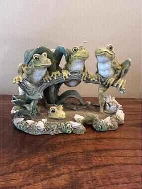 Frog Family at the Pond Statue